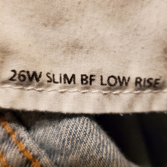 Boyfriend style BDG Slim BF Low Rise Ripped Jeans - Picture 7 of 8